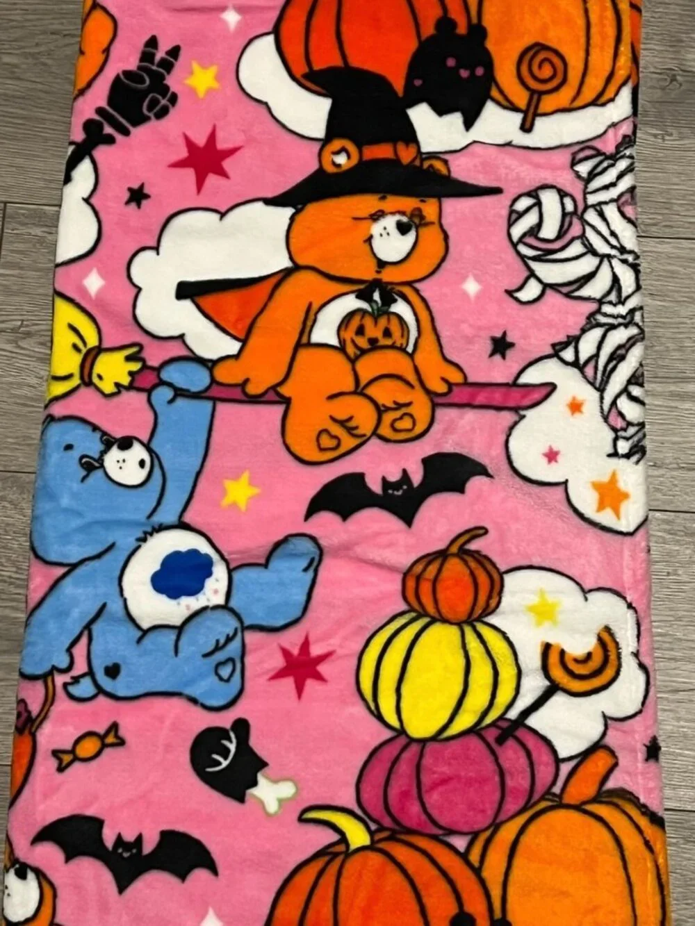 CARE BEARS TWIN Throw Blanket 60x90 Pink Halloween Mummy Witch Pumpkin Bats NWT